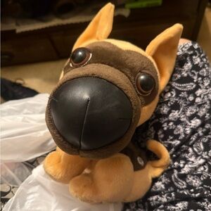 Meet your Posher, Val